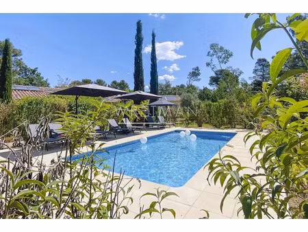 vente villa 12 pièces 253 m² à aups (83630)  875 000 €