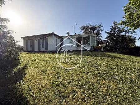 port-sainte-foy-et-ponchapt – maison familiale de plain-pied avec 4 chambres et jardin