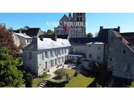 exclusivité – clermont  remarquable propriété ancienne avec jardin clos