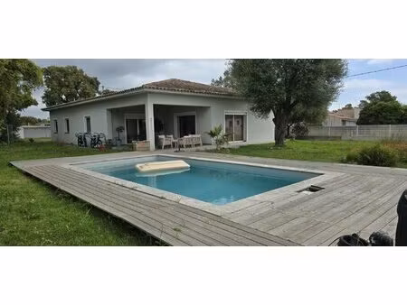 très belle villa standing piscine