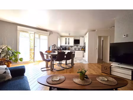 appartement 3 chambres à 1min gare de houilles