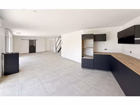 maison saint-cyr-en-val 164 m² t-5 à vendre  385 000 €