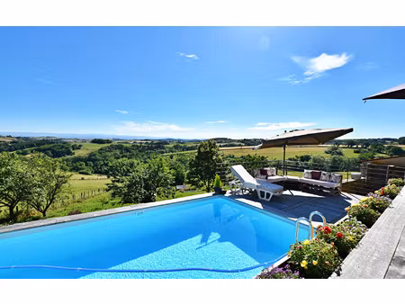 maison saint-priest-la-roche 200 m² t-5 à vendre  359 000 €