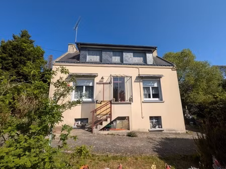 bubry maison à rénover de 65 m² environ 3 pièces garage et abri de jardin parcelle de 1450
