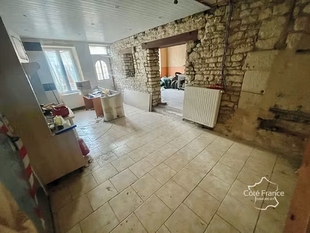 maison de 3 chambres avec un atelier de 100m2 sur 2 niveaux