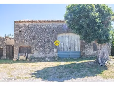 grange à rénover sur 672m2