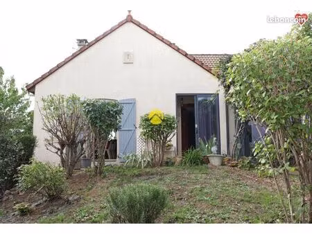 maison familiale aux beaux volumes