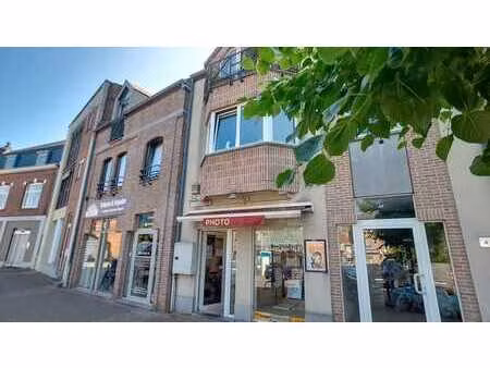 location rixensart - surf commerciale de +/- 60 m2