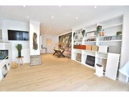 pop-up rez-de-chaussée commercial situé à tervuren