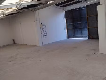 location depot  hangar