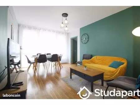 chambre 1 pièce 9 m²