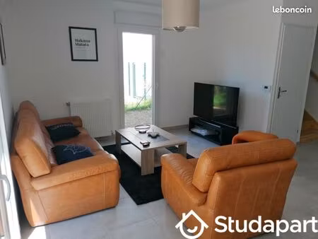 chambre 1 pièce 12 m²