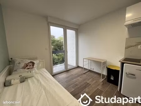 appartement 1 pièce 14 m²