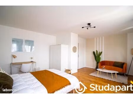 chambre 1 pièce 23 m²