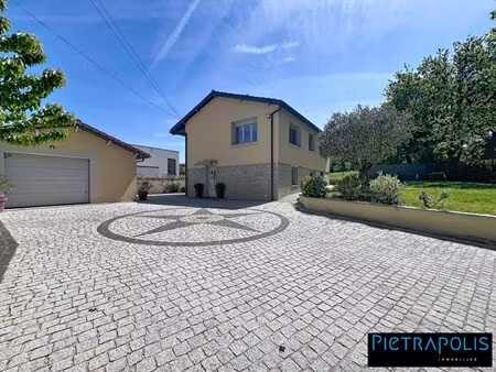 maison de luxe à vendre dans le quartier basses-barolles