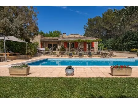 maison de luxe à vendre à saint-saturnin-lès-apt