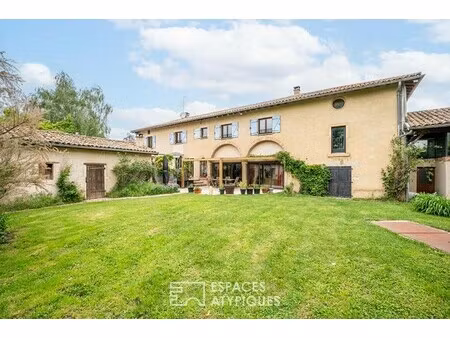 maison de luxe à vendre à chaleins
