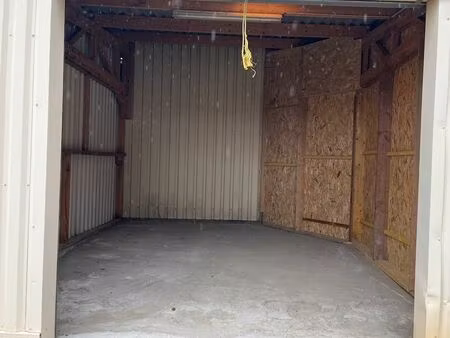 box / garage 22 3m2