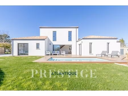 maison de luxe à vendre à la plaine-sur-mer