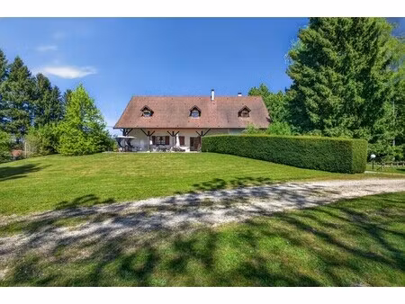 villa de luxe à vendre à la tour-du-pin