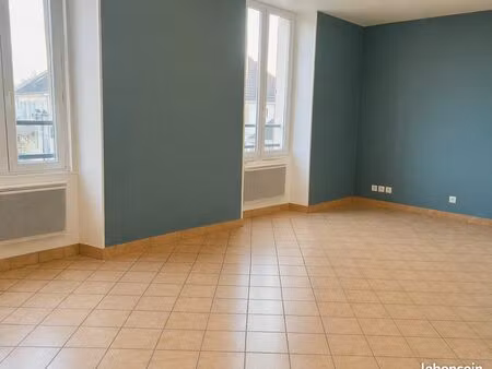 location t2 vert le grand