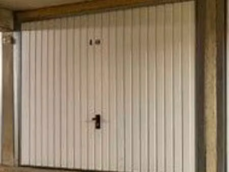 location garage toulon cap brun