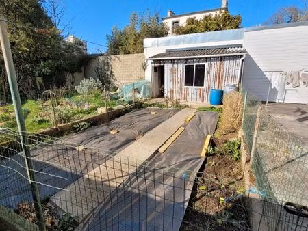 location jardin + cabanon