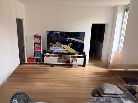 location appartement t5 106m2