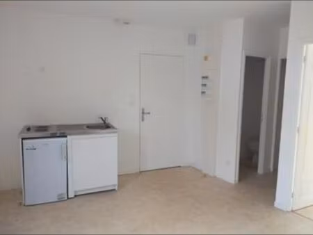 appartement à saint léger de montbrillais