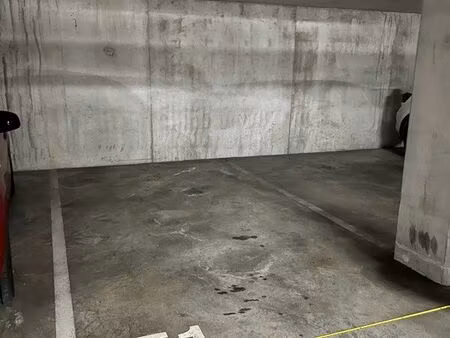 place de parking centre-ville