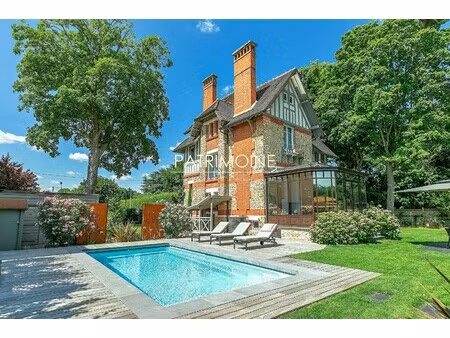 maison de luxe à vendre dans le quartier les bords de seine