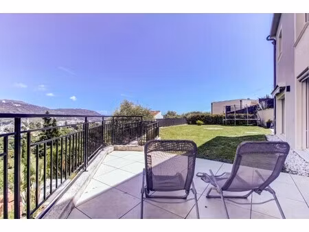 villa de luxe à vendre dans le quartier gairaut