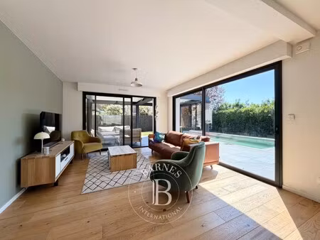 maison de luxe à vendre dans le quartier foch pasteur-ecarts