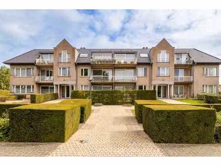 spacieux appartement avec 3 chambres et un dressing