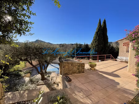 anduze  proche des commodités à pied  maison traditionnelle