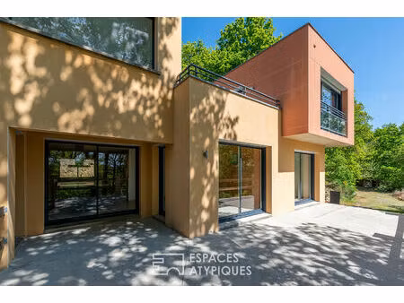 maison d'architecte avec vue connectée à la nature