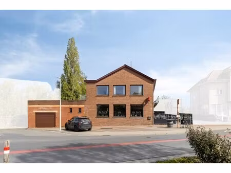 handelspand met woonst te koop in centrum landegem