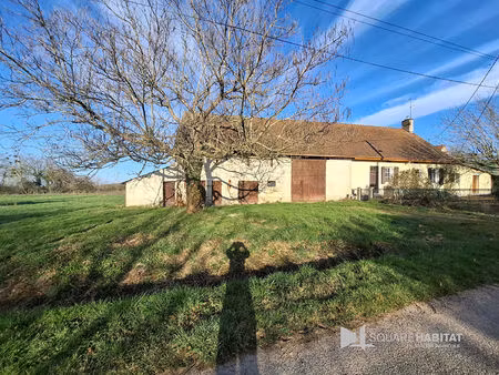 maison seuillet 4 pièce(s) 96 m2 + grange de 125 m² environ sur une parcelle de terrain de