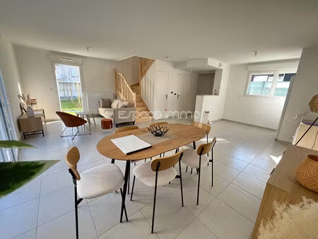 maison avec jardin - 3 chambres - terrasse - double stationnement - sotteville les rouen -