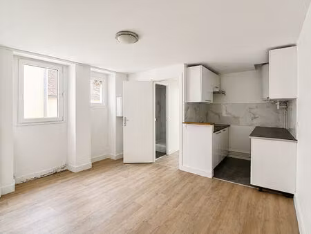 appartement 2 pièces à vendre au centre-ville de brunoy - réf. 379