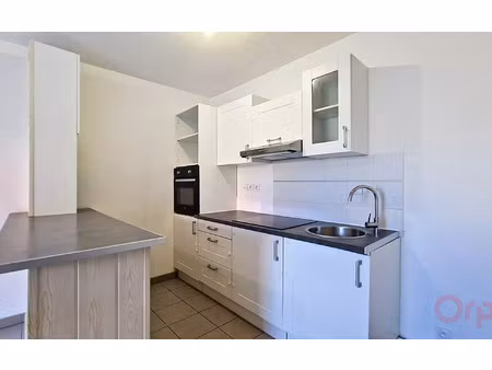 location appartement  51.7 m² t-3 à rivesaltes  750 €