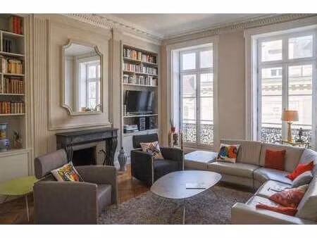 vente demeure d'exception à angers centre (49000) : à vendre / 398m² angers centre