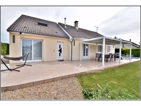 au calme  maison de 135 m²  4 chambres dont une suite parentale  dpe c !!!