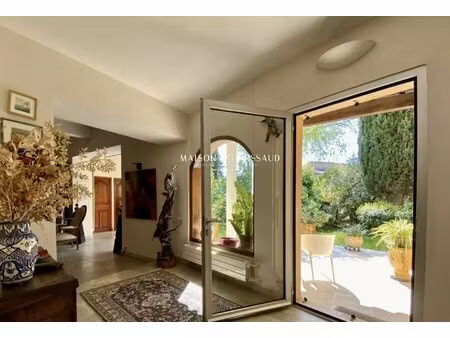 maison avec parc centenaire au calme au centre du village - vendargues