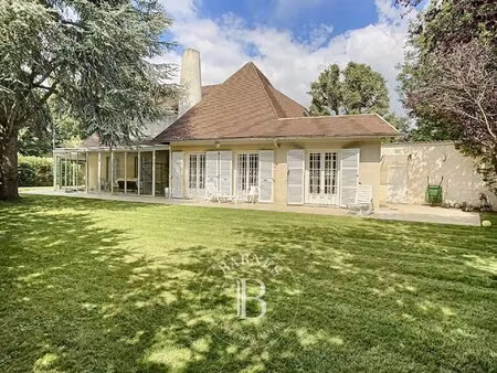 le service location de la maison barnes vous propose ce bien :