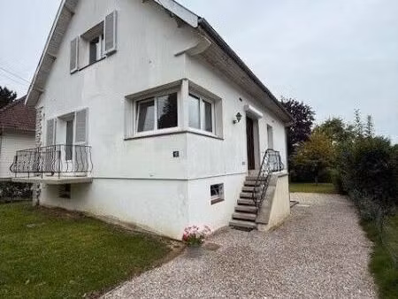 maison 8 pièces 129 m²