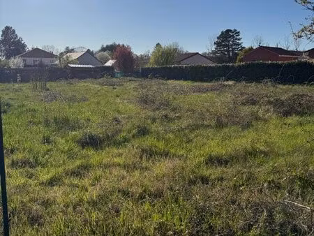 magnifique terrain plat constructible