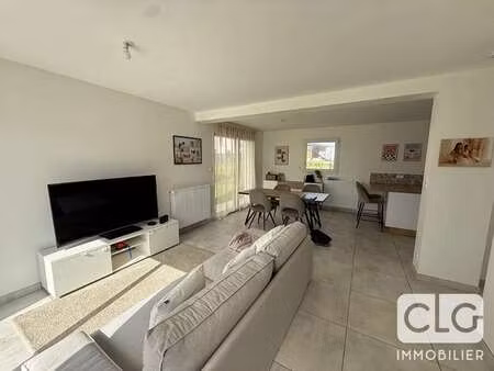 location maison à plonéour-lanvern (29720) : à louer / 88m² plonéour-lanvern