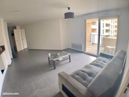 appartement 3 pièces 63 m²