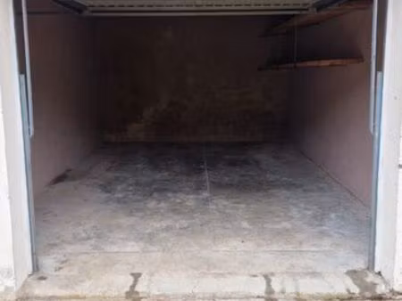 garage à louer